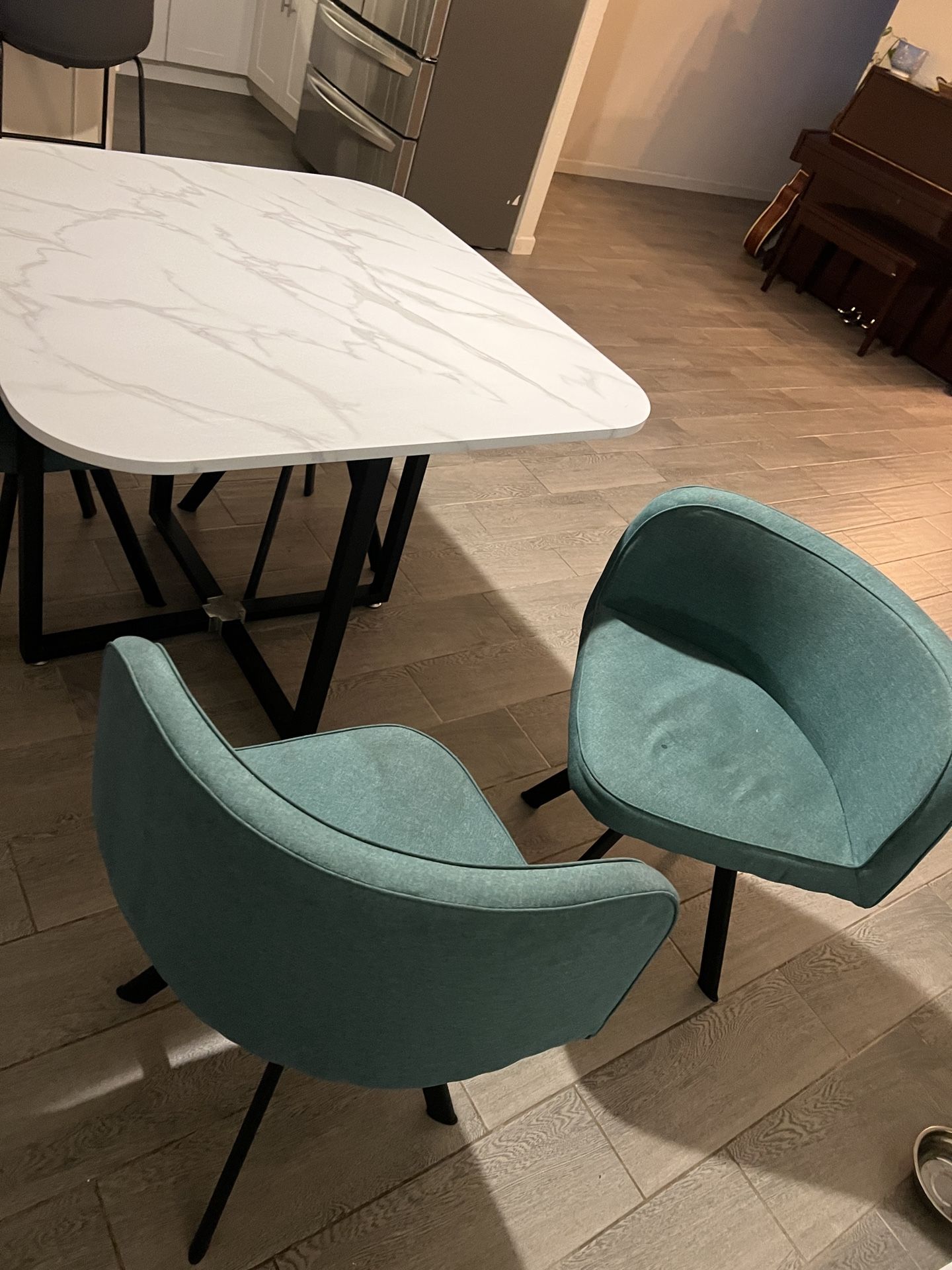 Biondo 5- Piece Dining Set