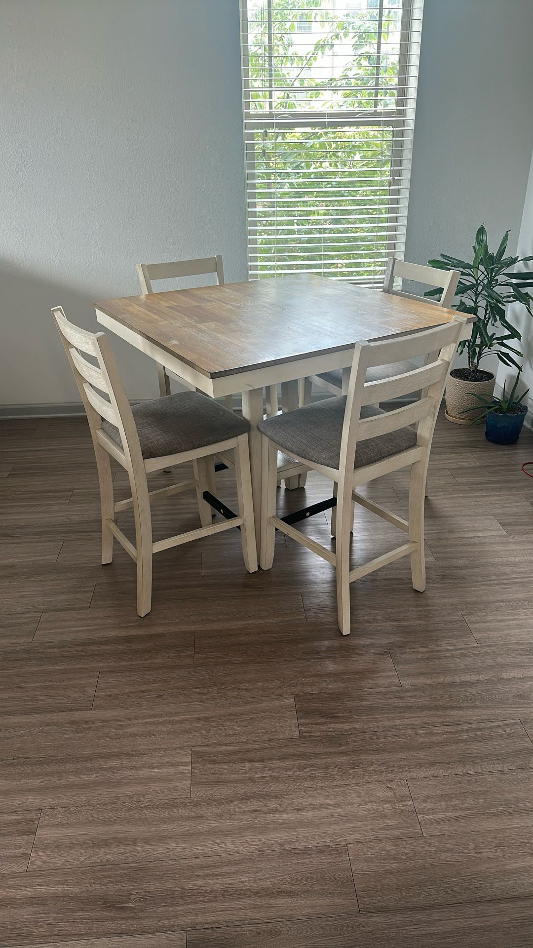 Dining Table + 4 Chairs – Sturdy & Stylish