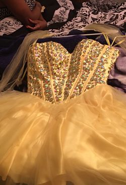 Size: S. Only worn once! In good condition