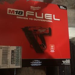 Milwaukee 30° Framing Nailer