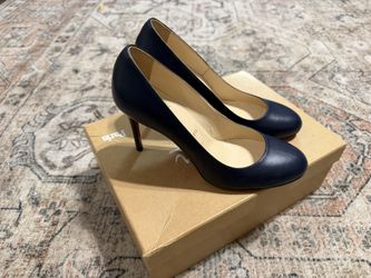 Christian Louboutin Women’s Size 6 Red Bottoms