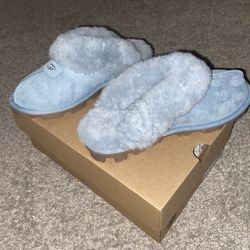 Uggs Slippers 