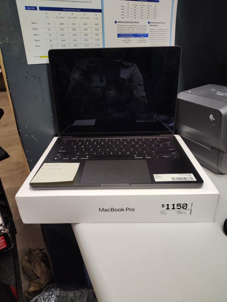 Apple Laptop