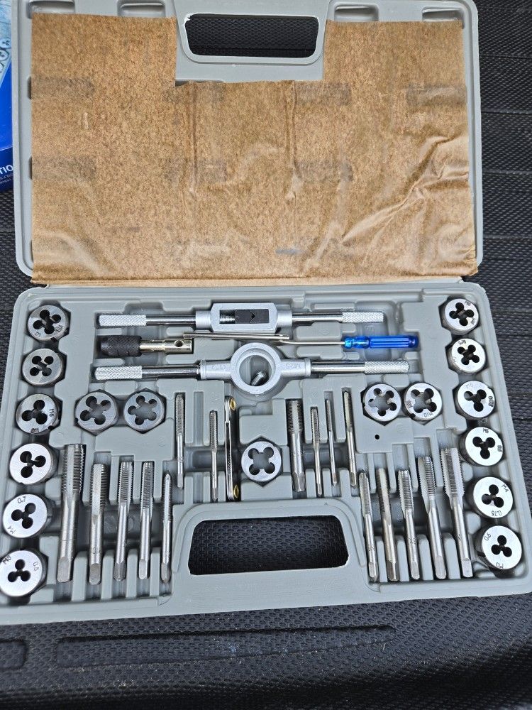 40pc Tap And Die Set Large