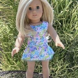 Pretty! AMERICAN GIRL DOLL 