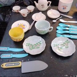 Vintage Kiddie Kitchen Play House Utensils $13 Good Memories $13!!!