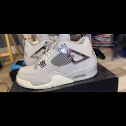 Jordan 4 Frozen Moments 