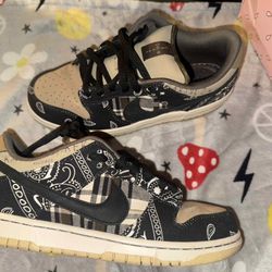 Nike SB dunk low Travis Scott 