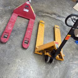 Pallet Jacks 