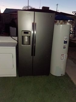 REFRIGERATOR SIDE BY SIDE WATER AND ICE MAKER WORKS EXCELLENT WITH 6 MONTHS WARRANTY