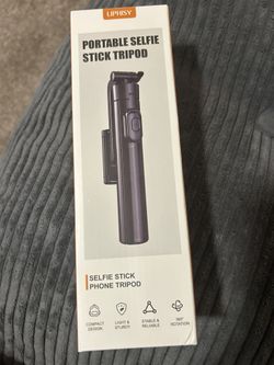 New Portable Selfie Stick Tripod