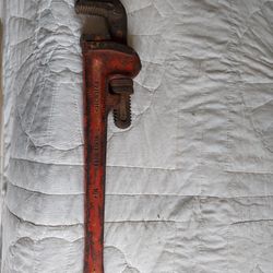 18" RIGID PIPE WRENCH