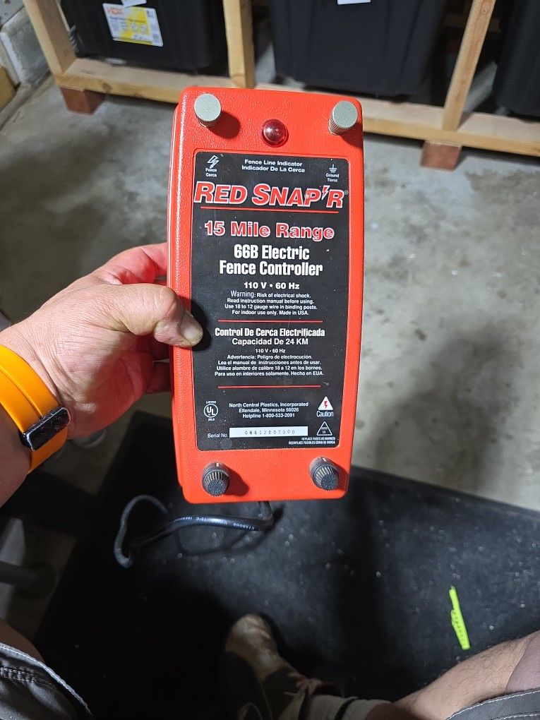 66B Electric Fence Controller.