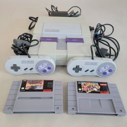 Very clean SNES Complete | 2 Controllers | 2 Games