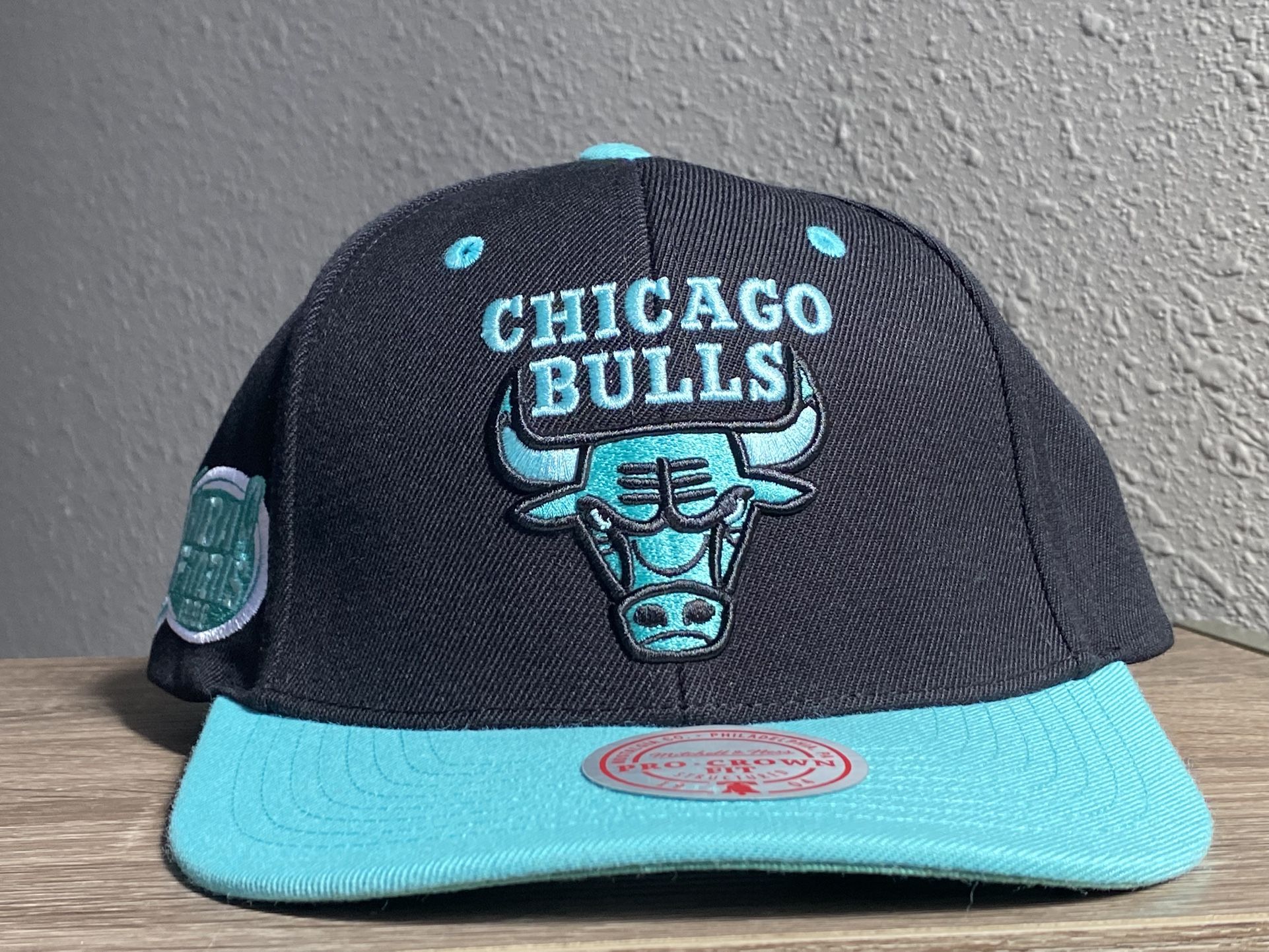 Chicago Bulls Mitchell & Ness Snapback Hat NBA Finals Turquoise & Black New