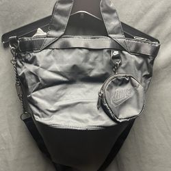 Nike Sportswear Bag in Black