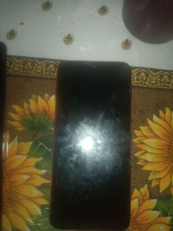 Xiaomi Redmi 9C, orange/red, 6.5 in, No NFC, scratches on the back,screen broken stilk works