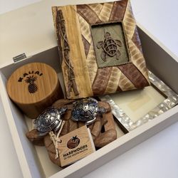 Beach / Turtle Home Décor Bundle – Coastal Theme /New Condition 