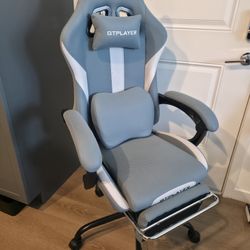 Like New GTRacing GT905 Blue Gaming Chair 