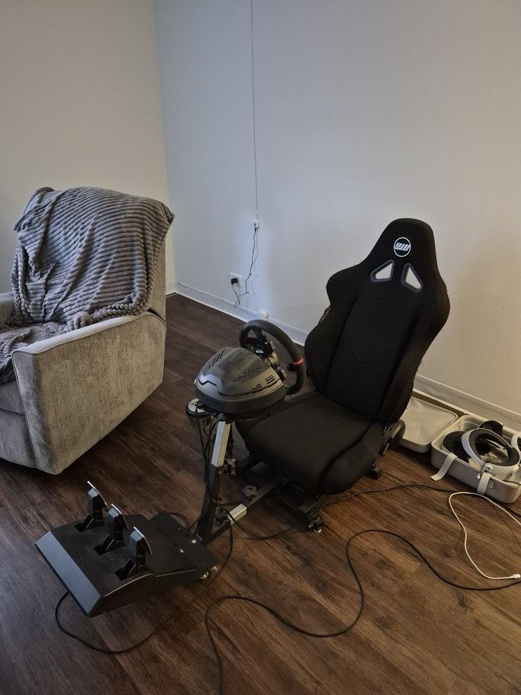 Thrustmaster T300rs Ferrari Racing simulator with manual shifter and Racing seat