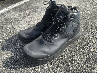 Under Armour Men's Micro G Valsetz Mid Leather Waterproof Tactical Boots.  