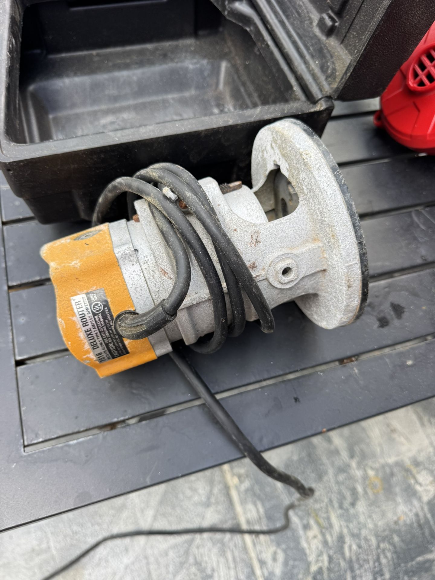 Black & Decker Deluxe Router 7616 β Works Great