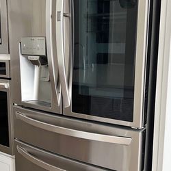 LG Stainless Steel French Door Refrigerator - InstaView Door-in-Door