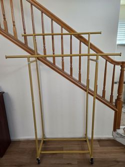 DOUBLE HANGER NEW