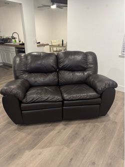 Couch set