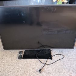 43" LG 4K TV