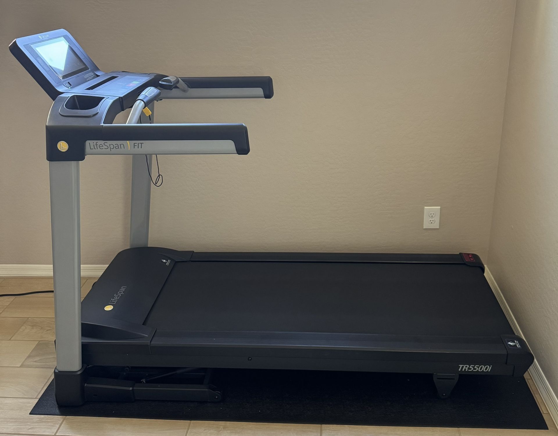Lifespan TR5500i Treadmill