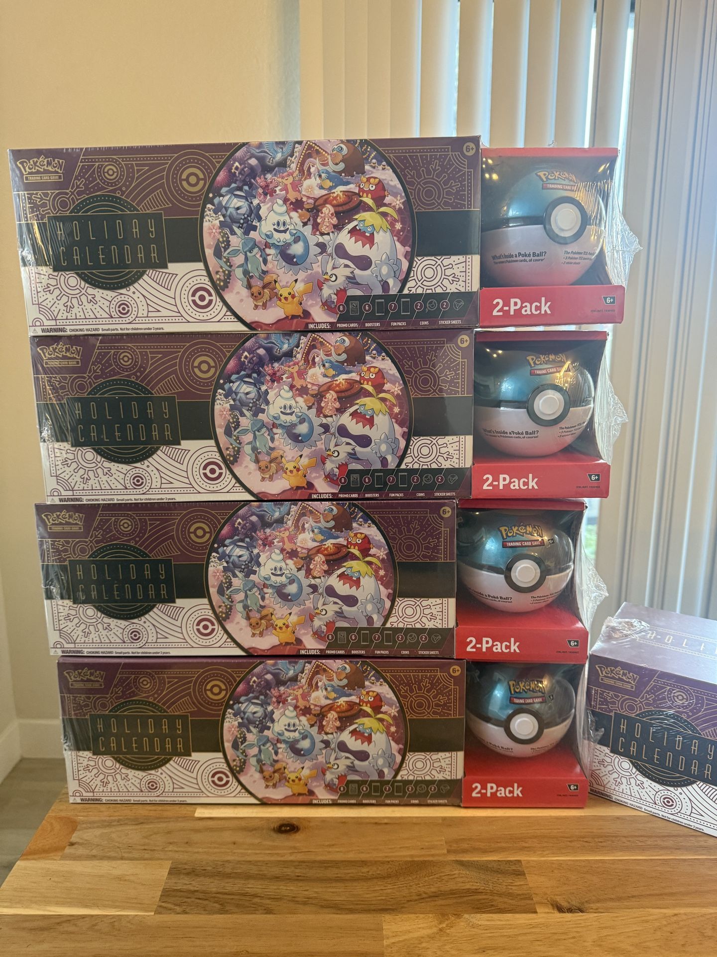 Pokemon Holday Advent Calender w/ Poke Ball Costco Exlcusive