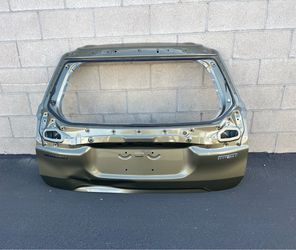 2025-2026 Subaru Forester Tail Gate Lift gate Oem