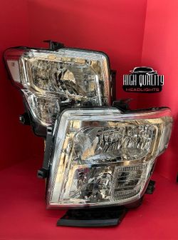 Nissan Titan 2016. 2022 headlights.