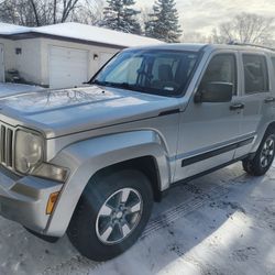 2008 Jeep Liberty – Runs great – $2,000 OBO
