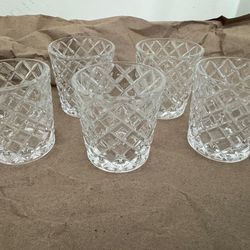 Set of 5 glass cups