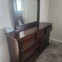 Solid Wood Dresser With Mirror