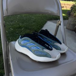 Adidas Yeezy 700 V3 