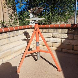 RIDGID PIPE STAND included Is THE 4 BALL ROLLER attachment