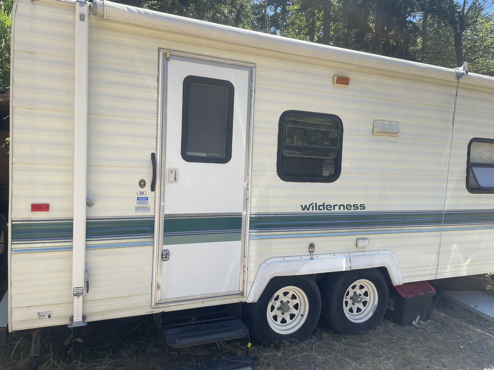 23ft 94 Wilderness Travel Trailer
