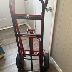 Milwaukee 1,000 Lb 4-in-1 Hand Truck/dolly
