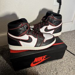 Jordan 1 Bloodline 