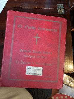 El Nuevo Testamento completo en cassette tapes