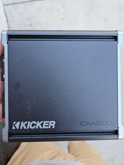 Kicker CXA-800.1 amp