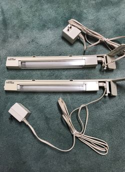 Fluorescent light office desk lighting