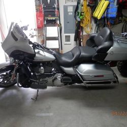 2015 Harley Davidson FLHTK Ultra II $19,750.00