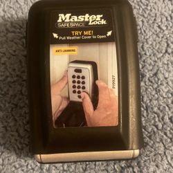 Master Lock Safe Space Lock 