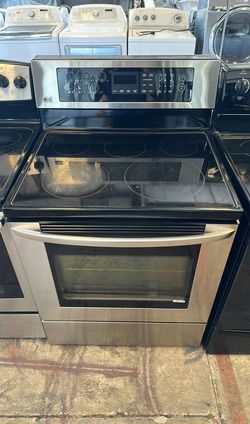 Stainless LG Electric Range with Glass Top