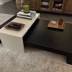Sliding top / nesting coffee table