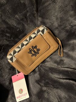 Marley Lilly Phone  Wristlet Wallet 
